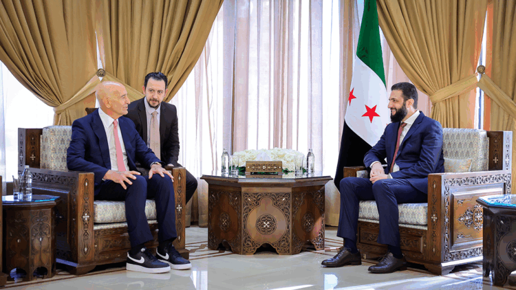 Ahmed Şara, ABD'nin Suriye Özel Temsilcisi Barrack'ı kabul etti