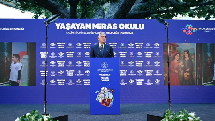 Ankara'da 'Yaşayan Miras Okulu' açıldı