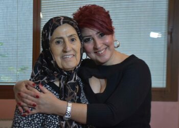 Anne-kıza 2 yıl arayla kalp kapağı ameliyatı