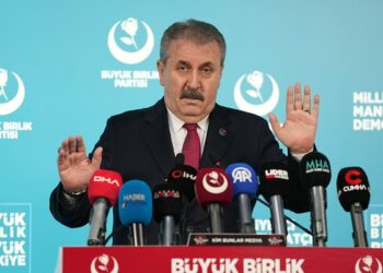 Asgari ücret bir lütuf değildir, emekçinin alın terinin karşılığıdır