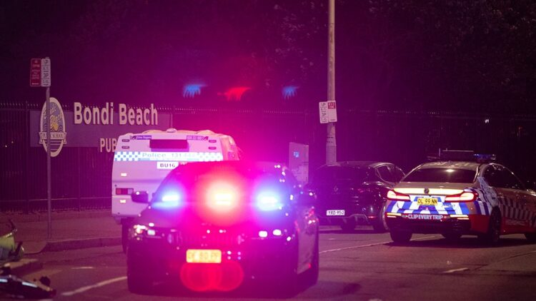 Avustralya'da plajdaki silahlı saldırıda can kaybı 15’e yükseldi