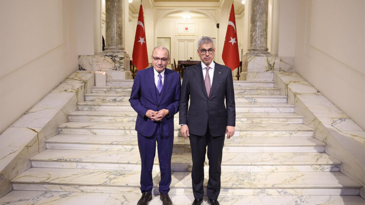 Kemal Memişoğlu Türkiye'nin Kahire Büyükelçiliği’ni ziyaret etti