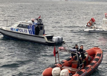 Balıkçı teknesi alabora oldu: 1 ölü, 1 yaralı