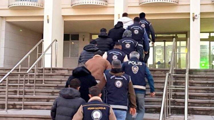 Bodrum'da göçmen kaçakçılığı operasyonu: 3 tutuklama
