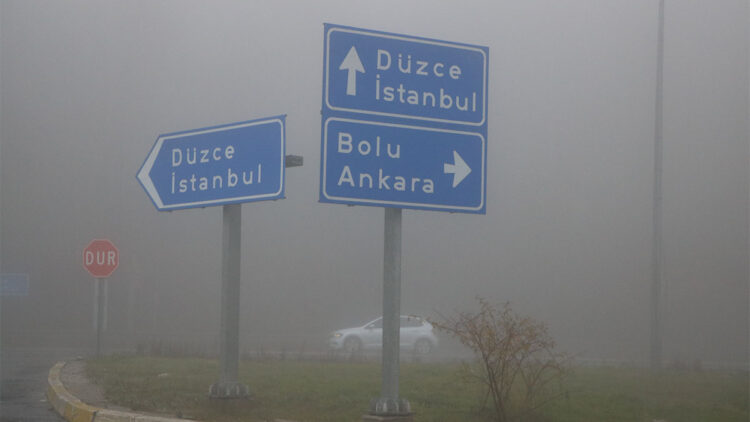 Bolu Dağı'nda yağmur ve sis