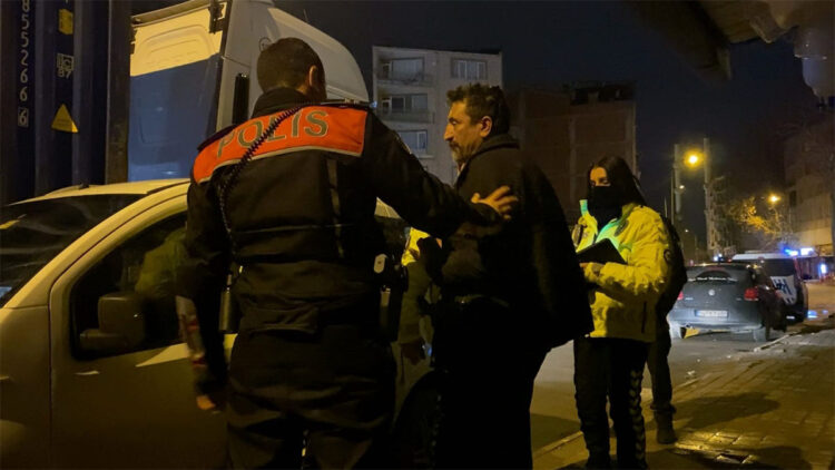 Bursa'da alkollü TIR sürücüsü polise zor anlar yaşattı