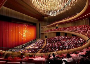 Bakan Ersoy, 3 büyükşehirdeki kültür ve sanat etkinliklerini paylaştı