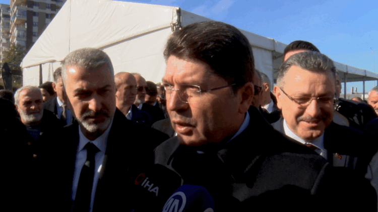 Bakan Tunç'tan bahis operasyonuna ilişkin açıklama