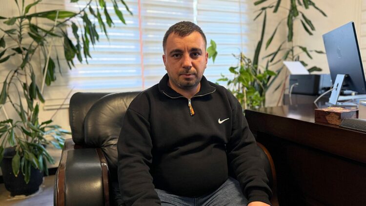 Banka kartını arkadaşına veren kişiye 20 yıla kadar hapis talebiyle dava