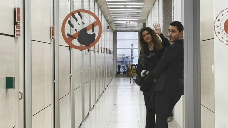 Berrak Tüzünataç ifade vermek için adliyeye geldi