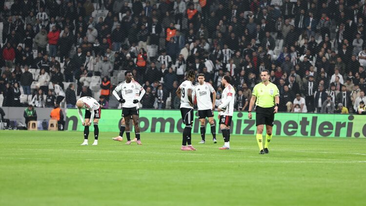 Beşiktaş, Gaziantep FK ile 2-2 berabere kaldı