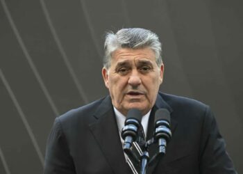 Beşiktaş'ın borcu 22 milyar TL' yi aştı