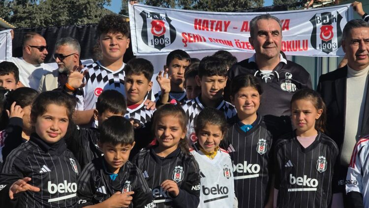 Beşiktaş'tan Hatay'da 'Bu Forma Benden Sana Kardeşim Kampanyası'