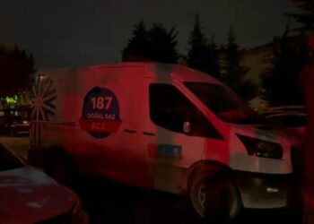 Beylikdüzü'nde elleri koli bandıyla bağlanmış asılı halde ceset bulundu