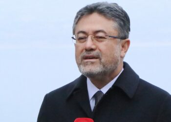 Burdur Gölü'ne 5 yılda 5,8 milyar liralık yatırım yapacağız