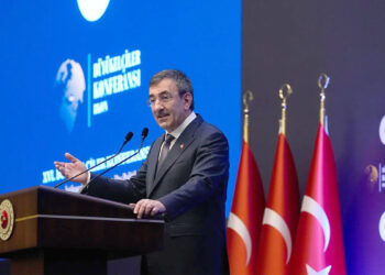 Enflasyonla kararlı mücadelemizi yeni yılda da sürdüreceğiz