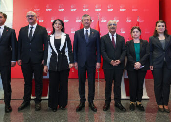 Özgür Özel DEM Parti İmralı Heyetini kabul etti