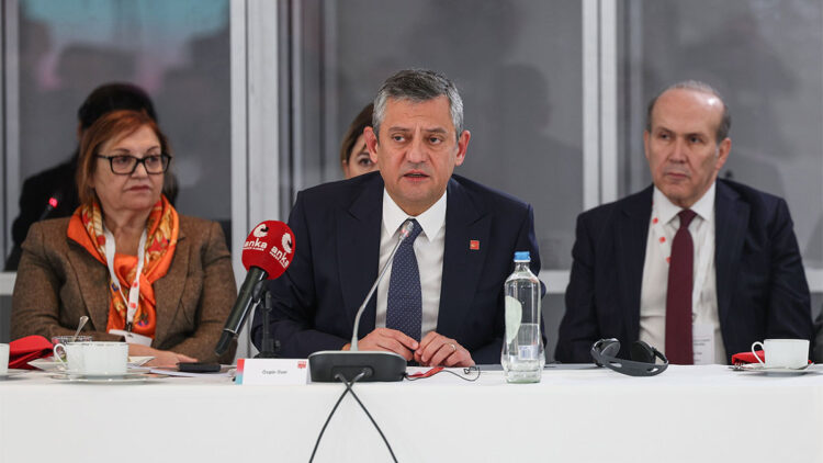 Özgür Özel Brüksel'de Avrupa Sosyalist Partisi Liderler Toplantısı’na katıldı