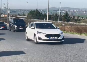 CHP lideri Özgür Özel Silivri'ye geldi