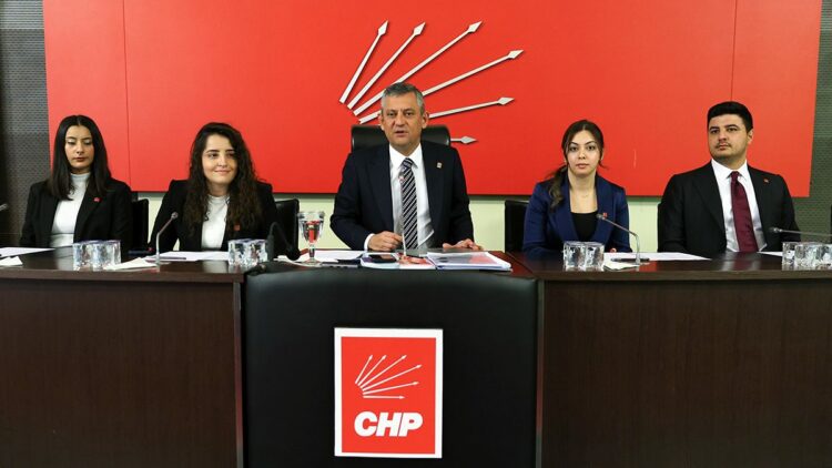 CHP'de yeni MYK belirlendi