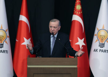 Biz ne hak yeriz ne de hakkımızı yediririz
