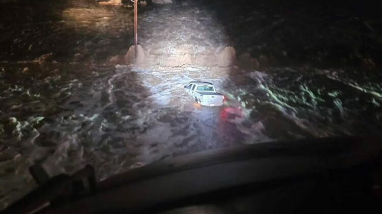 California'da fırtına ve sel nedeniyle 3 kişi hayatını kaybetti