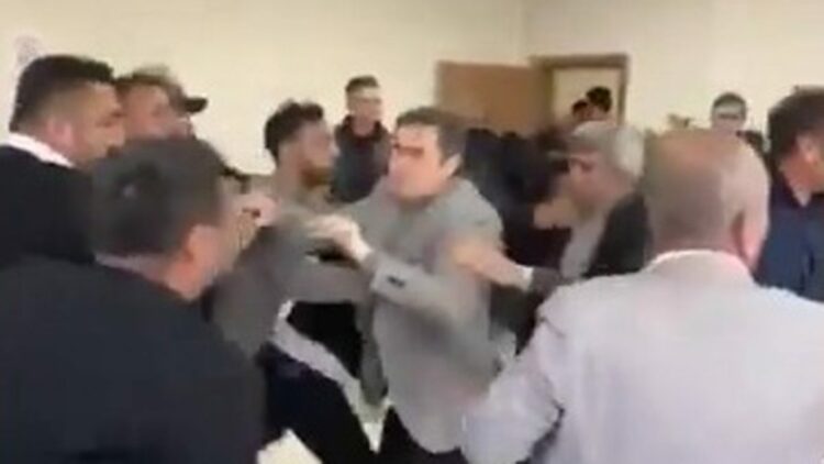 Ceylapınar Belediyesi'nde tekmeli- yumruklu kavga: 6 yaralı