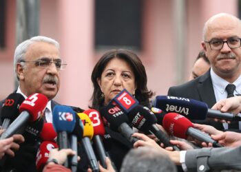 DEM Parti İmralı heyeti, Yılmaz Tunç'u ziyaret etti