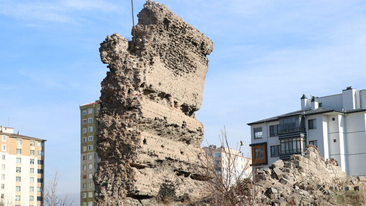 Dünyanın en eski hastanesi tarihe kazandırılmayı bekliyor