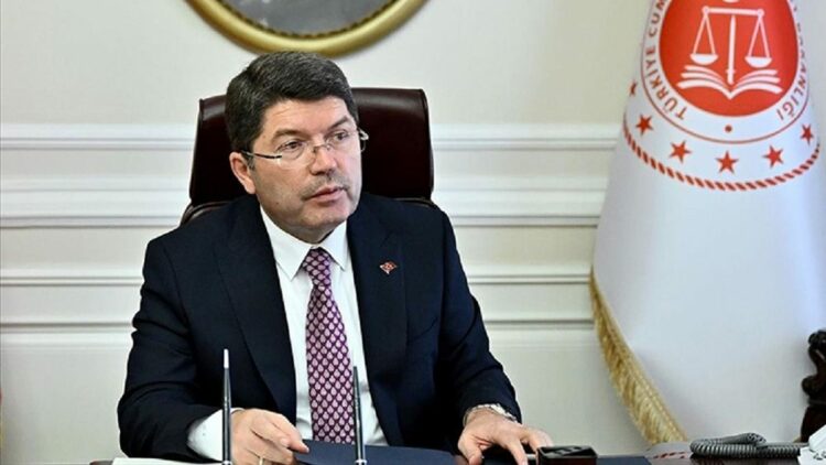 Devletimize diz çöktürmeyi amaçlayan şer yapılara fırsat vermeyeceğiz