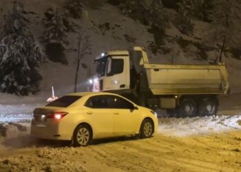 Düzce'de 37 köy yolu ulaşıma kapandı