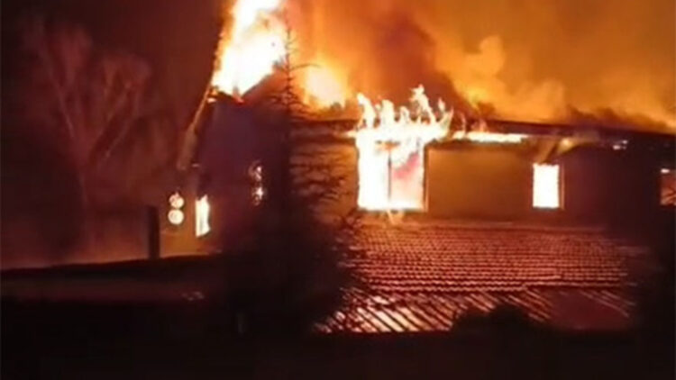 Eğlence merkezinde çıkan yangında 1 kişi öldü