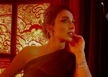 Ebru Aytemur, Eşref Rüya'daki performansıyla tam not alıyor