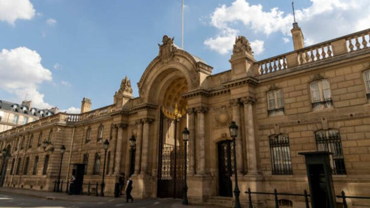 Elysee Sarayı’nda soygun: Binlerce avroluk gümüş eşya ele geçirildi