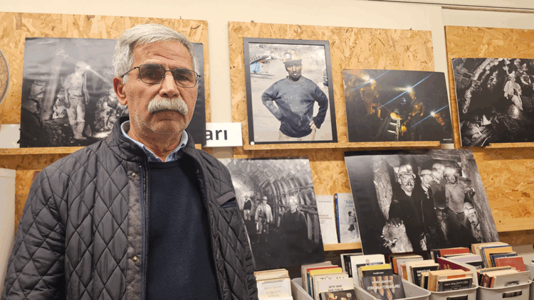 Emekli madenci, çektiği fotoğraflarla mesleğini anlatıyor