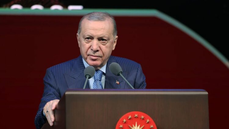 Erdoğan'dan 8 Aralık Devrimi'nin yıl dönümüne tebrik mesajı