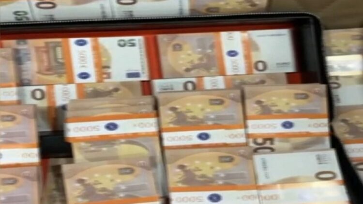 Esenyurt'ta sahte 150 bin euro ele geçirildi