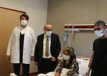 Eşine karaciğerini bağışladı: Canımdı, ciğerim oldu