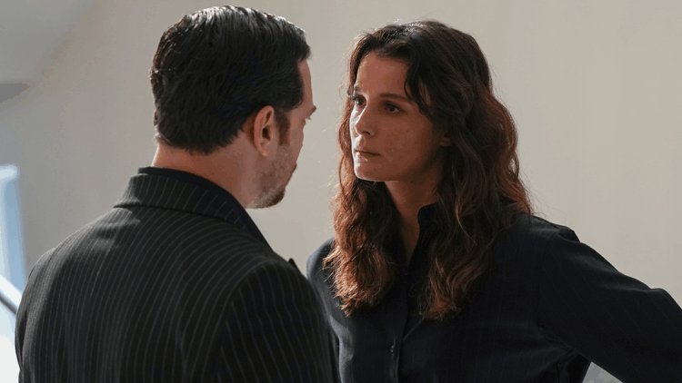 Eşref Rüya'nın sahnelerinde gerilim, kamera arkasında neşe