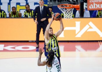 Fenerbahçe Beko, Panathinaikos'a 77-81 mağlup oldu