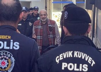 Futbolda bahis soruşturması: Ahmet Çakar dahil 38 kişi sağlık kontrolünden geçirildi