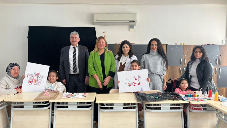 Özel eğitim öğretmeni Gamze Tosun, öğrencilerin hayatına dokunuyor