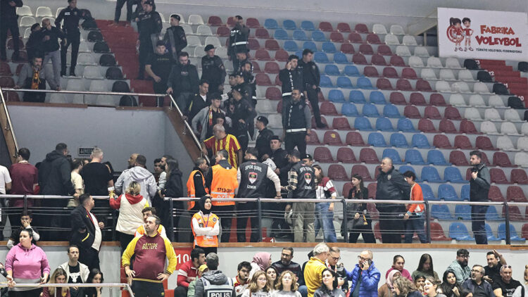 Göztepe seyircilerine bilet jesti yaptı