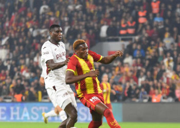 Göztepe stoperleri tam not aldı