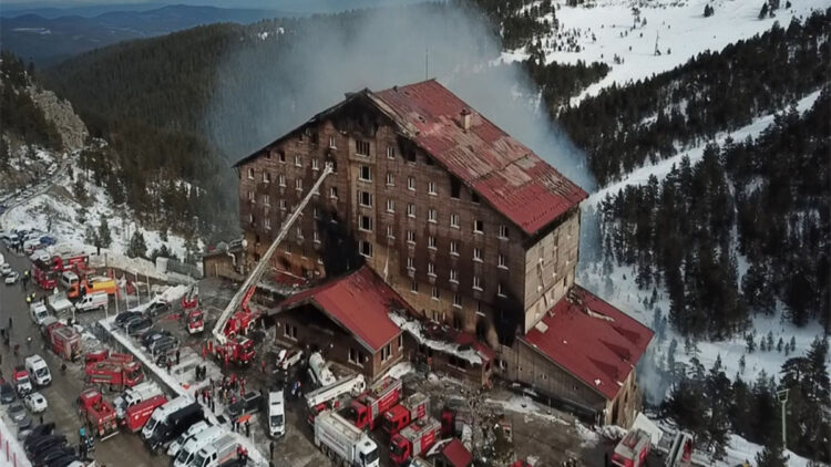 Grand Kartal Otel yangınında 9 bakanlık personeline yurt dışı çıkış yasağı