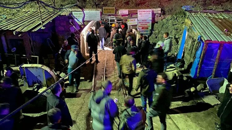 Gediz'de karbonmonoksitten zehirlenen işçi sayısı 15'e yükseldi