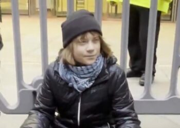 Greta Thunberg, Londra'daki Filistin eyleminde gözaltına alındı