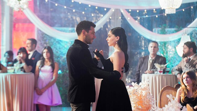 Güller ve Günahlar’da romantik dans