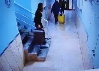 Güllü'nün kızının bavullarla apartmandan çıktığı anların görüntüleri ortaya çıktı