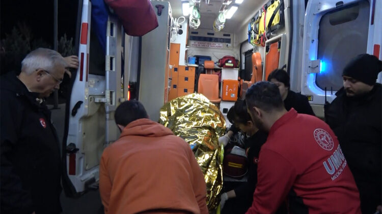 Hasandağı'nda mahsur kalan 2 üniversiteli kurtarıldı